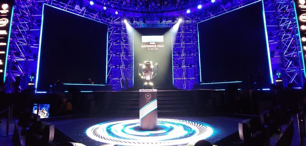 esport gry filmy muzyka koronawirus