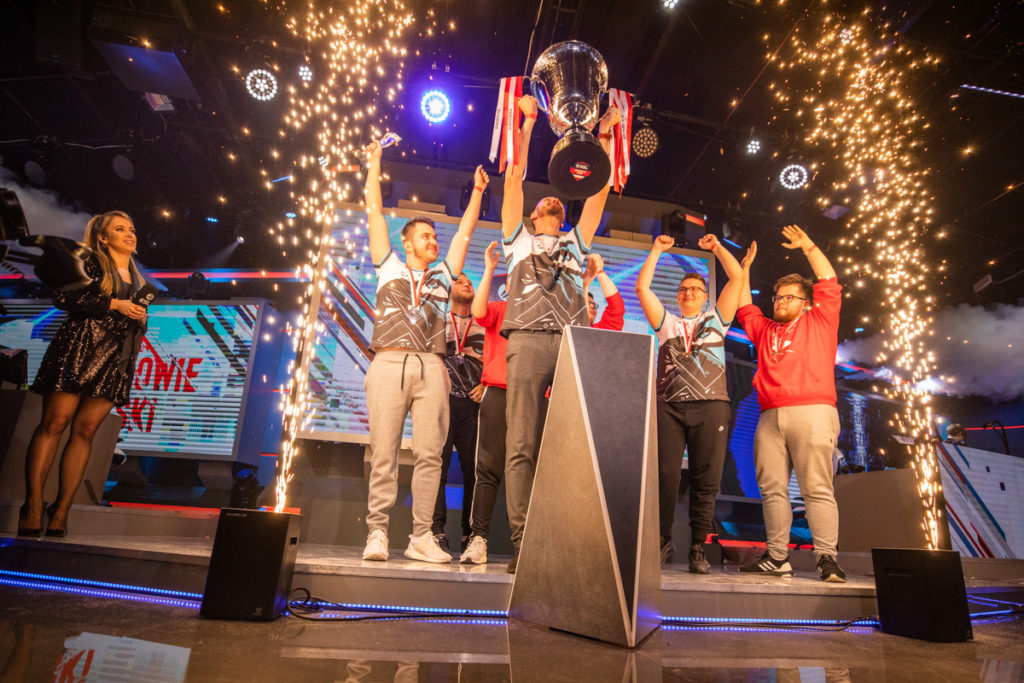 Illuminar Gaming ESL