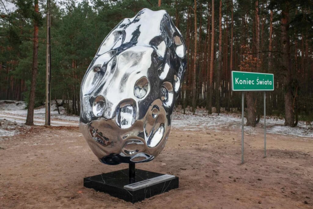 pomnik nie patrz w góre