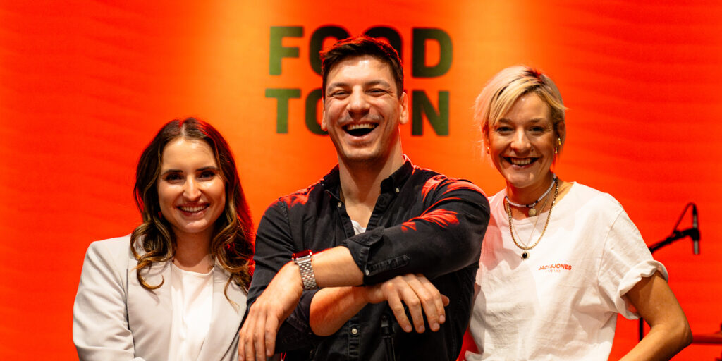 Social Town powraca! Olivia Drost i Wojtek Kardyś (oLIVE media) oraz Kinga Rylska (Head of Marketing Food Town w Fabryce Norblina)